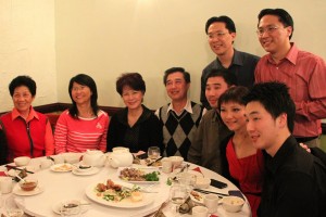 Alan and Lily Yit and family, with Annie Wong and friends. Jonas and Keith standing behind them for a pose